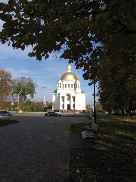 Poltava-photo Полтава фото першотравневий парк перемоги храм