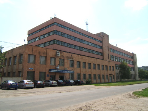 будівля полтавського заводу алмазних інструментів