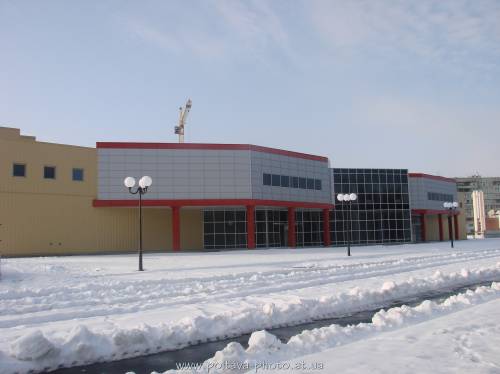 Новый торговый центр на Леваде (зима)