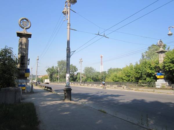Міст до станції Полтава-Південна. Вулиця Миру