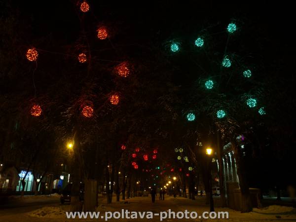 Украшенная зимняя Полтава