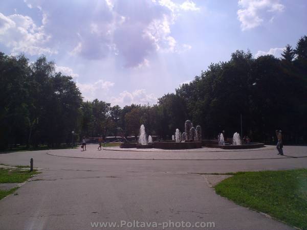 Парк возле площади независимости