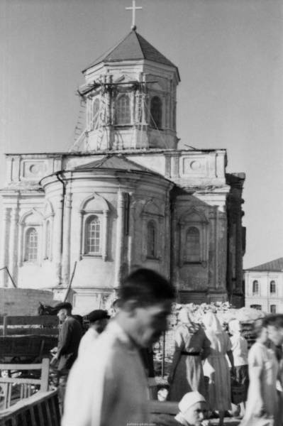 Строительство церкови в 1943 году