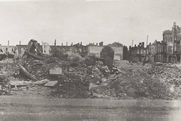 Зруйнована Полтава 1943