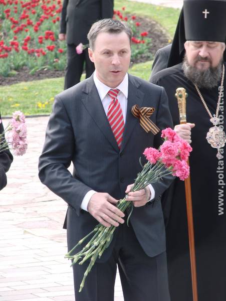 Матковский с цветами