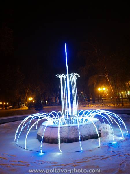 ночь зима фонтан
