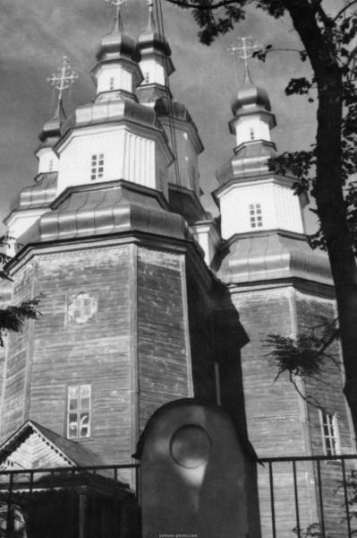 Церковь в центре Полтавы 1943 год